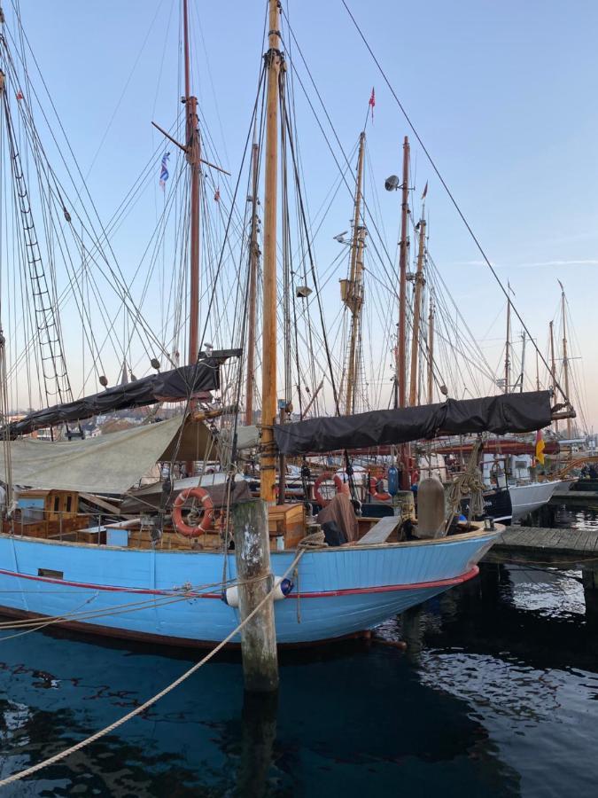 Zentrumsnahe Schoene Altbauwohnung Bis 4 Personen Flensburg Dış mekan fotoğraf